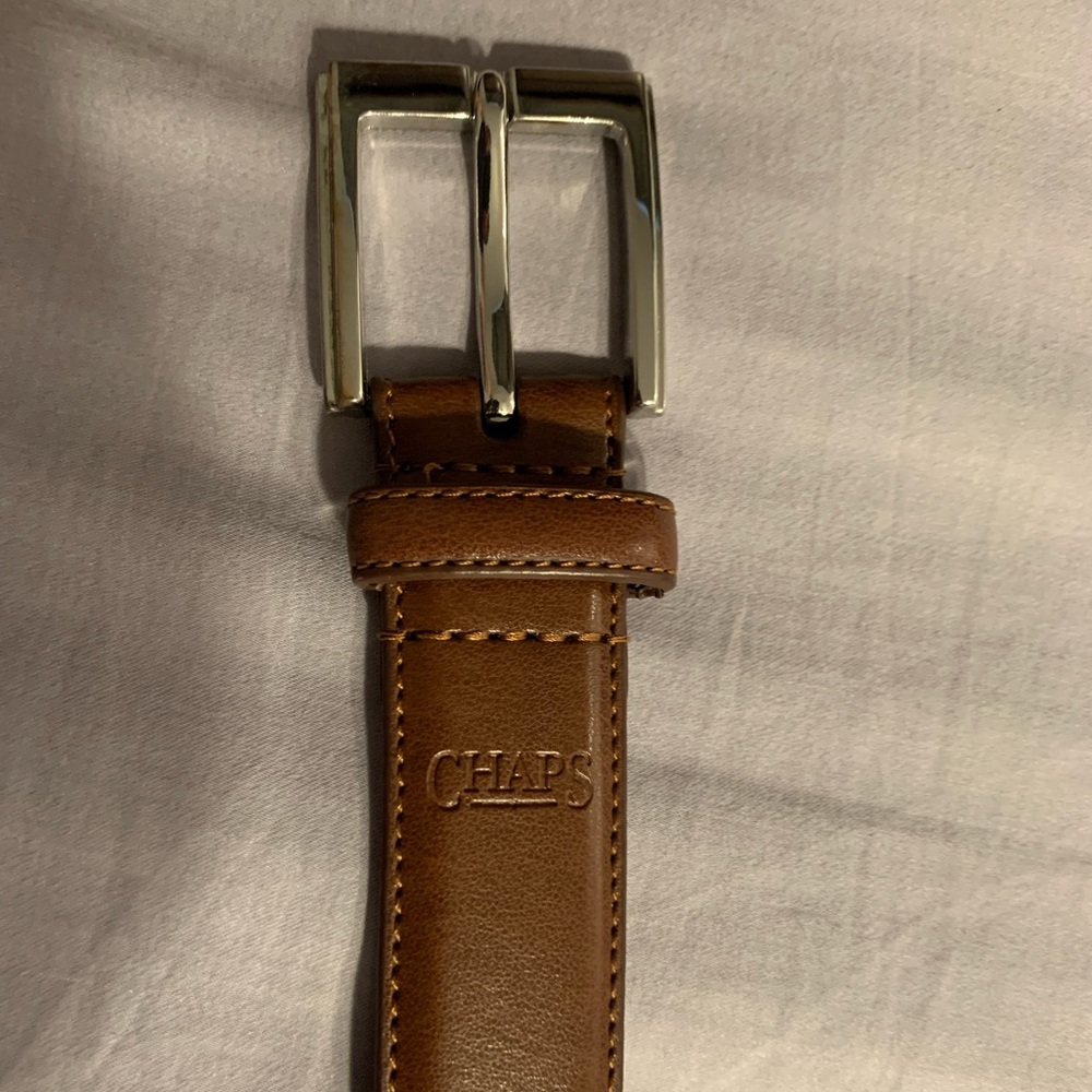Chaps leather brown belt. Size 38/95